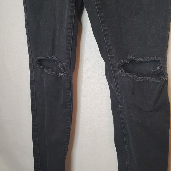 Garage High Waisted Pre-Distressed Jegging - Picture 4 of 6
